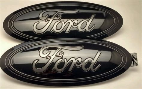 2013 Ford Focus logo