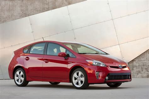 2013 Toyota Prius Liftback logo