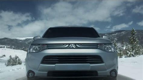 2014 Mitsubishi Outlander TV Spot, 'Someplace New'