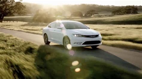 2015 Chrysler 200 TV Spot, 'Born Makers' Song by MoZella