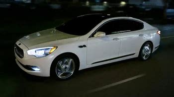 2015 Kia K900 TV Spot, 'Rave Reviews by AUTOMOTIVE Magazine'