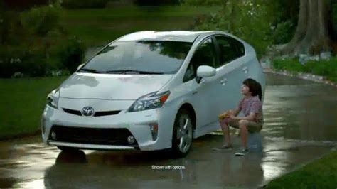 2015 Toyota Prius Liftback TV Spot, 'Rain' featuring Ben Bode