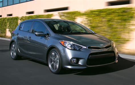 2016 Kia Forte5 logo