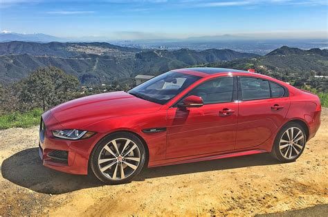 2017 Jaguar XE R-Sport