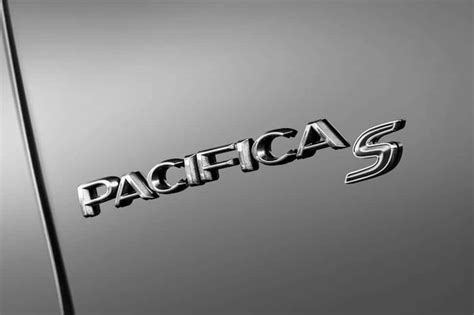 2018 Chrysler Pacifica tv commercials