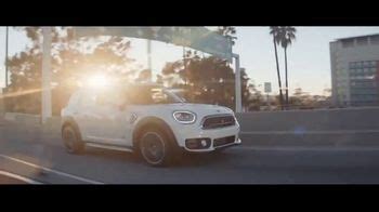 2019 MINI Countryman TV Spot, 'Don't Fence Me In' Featuring Labrinth [T2]