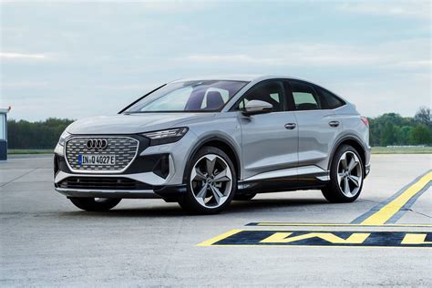 2022 Audi Q4 e-tron Prestige logo