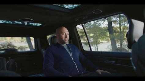 2022 Jeep Grand Wagoneer TV Spot, 'Captain's Chair' Featuring Derek Jeter [T2]