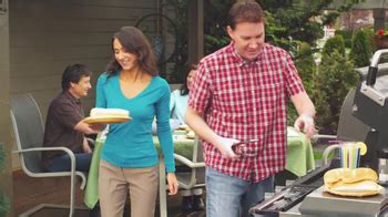 30 Seconds Outdoor Cleaner TV Spot, 'Relatives'
