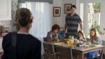 AT&T Digital Life TV Spot, 'Parent Rescue' featuring Rebecca Larsen