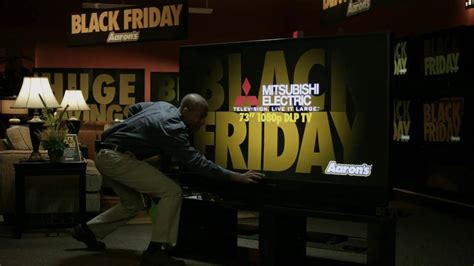 Aaron's Black Friday TV Spot, 'Dusting'