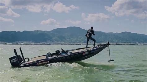 Abu Garcia Revo TV Spot, 'Fish Like a Fanatic'