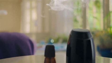 Air Wick Essential Mist TV Spot, 'The Modern Way' featuring Deshja Driggs-Hall