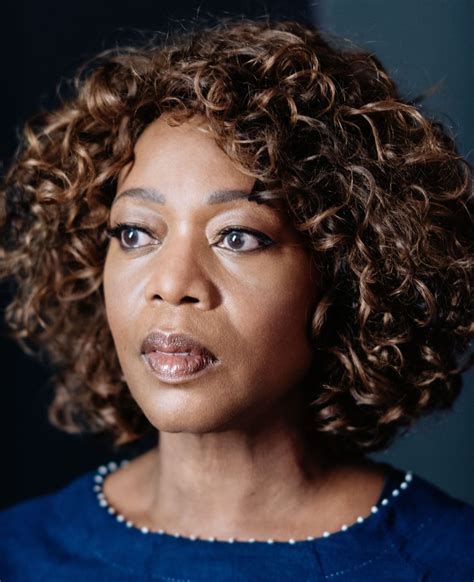 Alfre Woodard photo