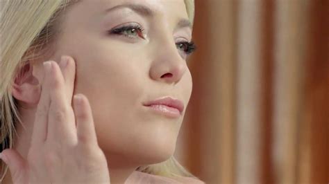 Almay Smart Shade Makeup TV Spot, 'M is for Magic' Featuring Kate Hudson