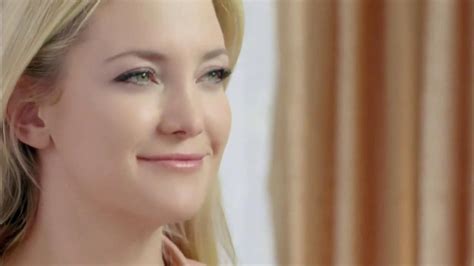 Almay Smart Shade Makeup TV Spot, 'M is for Magic' Featuring Kate Hudson