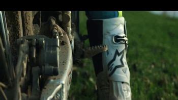 Alpinestars TV Spot, 'Motorcycles and Gloves'