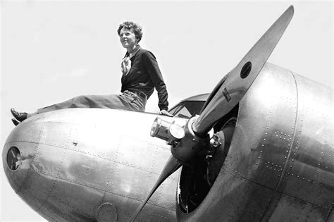 Amelia Earhart photo
