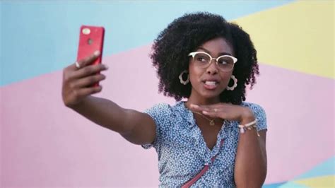 America's Best Contacts and Eyeglasses TV Spot, 'Selfie'