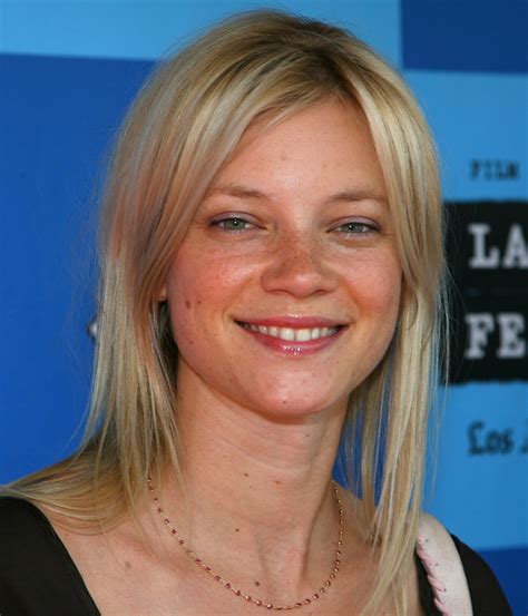 Amy Smart photo