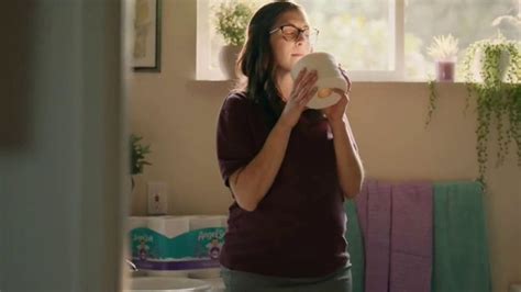 Angel Soft With Fresh Lavender TV Spot, 'So Good' featuring Julia Ruggieri