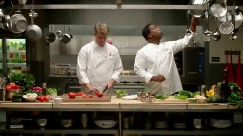 Applebee's 2 for $20 Menu TV Spot, 'He's Going for the Knockout!' featuring Regi Davis