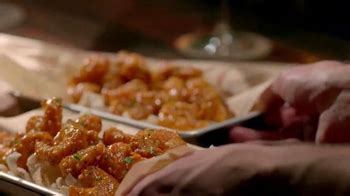 Applebee's Siracha Shrimp TV Spot, 'Our Shrimp is Hot and Spicy'