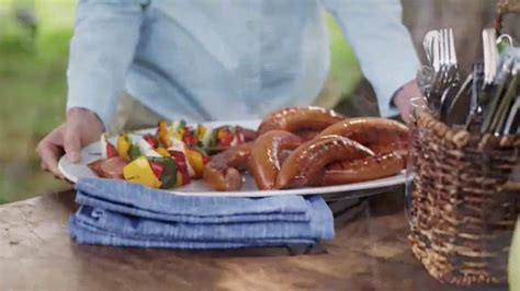 Armour-Eckrich Smoked Sausage TV Spot, 'Savory Smokehouse Taste' featuring Gigi Fitzsimmons