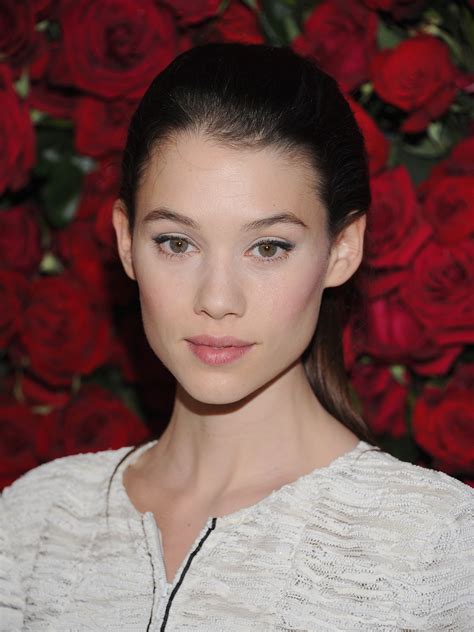 Astrid Berges-Frisbey photo