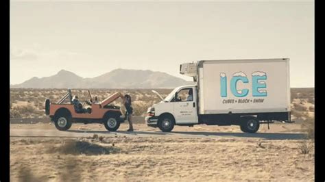 AutoZone TV Spot, 'El camión de hielo'