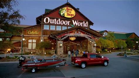 Bass Pro Shops Spring Fishing Classic TV Spot, 'Nitro Boat Giveaway' created for Bass Pro Shops