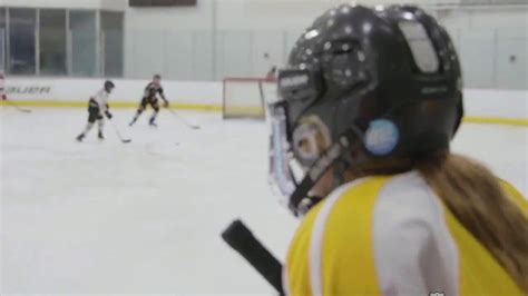 Bauer Hockey TV Spot, 'Communities' Featuring Hilary Knight