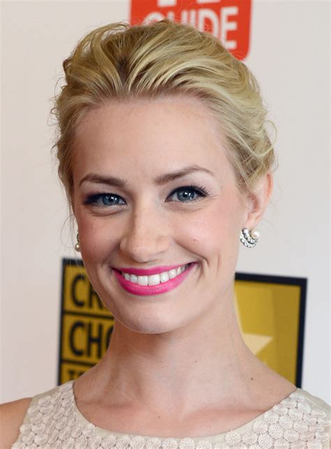Beth Behrs photo
