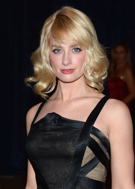 Beth Behrs photo