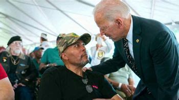 Biden for President TV Spot, 'Hombre de bien'