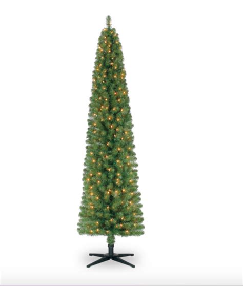 Big Lots 7ft Pre-Lit Tree logo