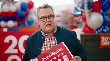 Big Lots Presidents Day Sale TV Spot, 'The Savings are Coming!' Featuring Eric Stonestreet