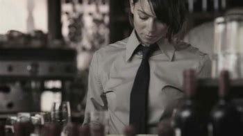 Bio Oil TV Spot, 'Restaurant Server'