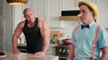 Birddogs TV Spot, 'Pinocchio: Bodybuilder'