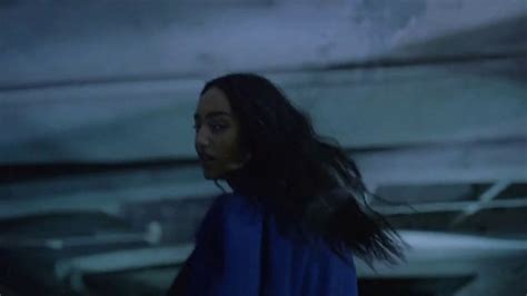 Bleu de Chanel TV Spot, 'Instinctive and Electric' Song by Jimi Hendrix