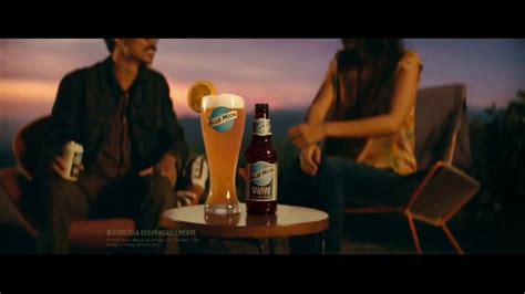 Blue Moon Belgian White TV Spot, 'Off Premise 2017 SL' featuring Alberto Santillan