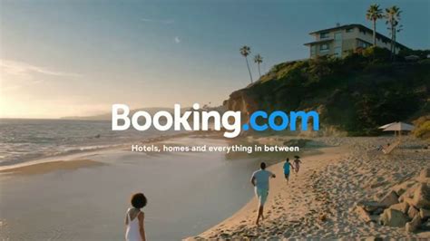 Booking.com TV Spot, 'Office Life' featuring Cyann Ribeiro