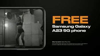 Boost Mobile TV Spot, 'Holiday Season: Free Samsung Galaxy A32 5G'