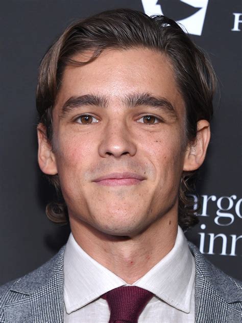 Brenton Thwaites photo