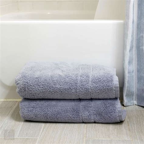 Brooklinen Super-Plush Bath Towel logo