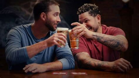 Budweiser TV Spot, 'Best Buds: Yadi & Waino' Featuring Yadier Molina, Adam Wainwright
