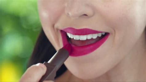 Burt's Bees All-Natural Lipstick TV Spot, 'Not Synthetic' created for Burt's Bees