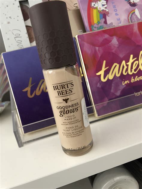 Burt's Bees Goodness Glows Liquid Makeup TV Spot, 'Natural and Nourishing' created for Burt's Bees