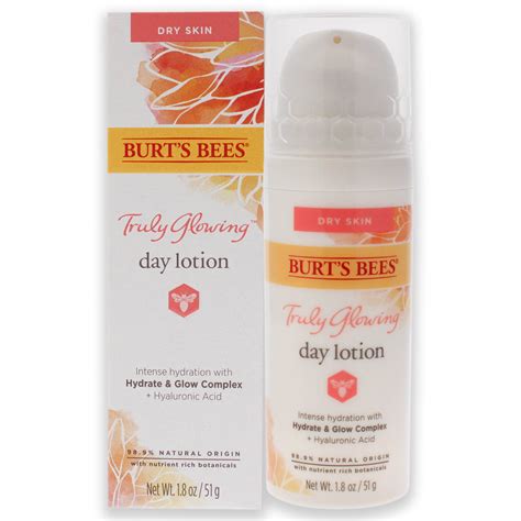 Burt's Bees Truly Glowing Day Lotion logo