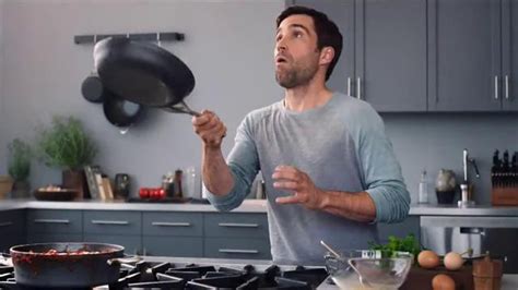 Calphalon Contemporary TV Spot, 'Get Cooking'